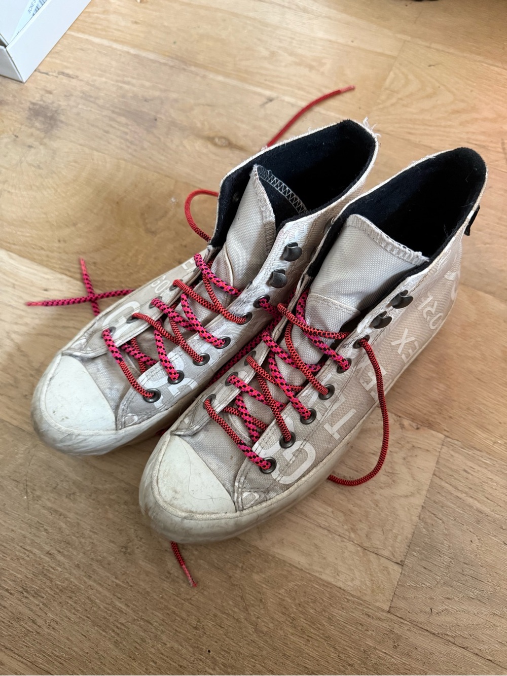 Converse All Star Gortex High-Top Women's Sneakers in White with Pink Laces